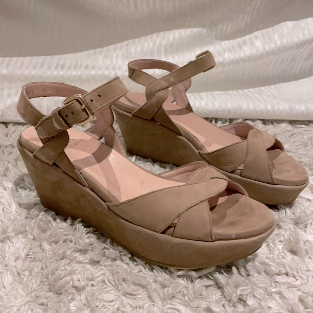 Authentic Stuart Wheitzman Tan Suede Wedges